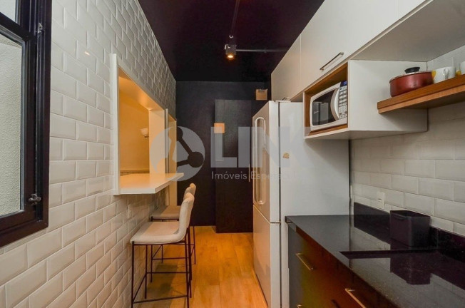 Imagem Apartamento com 2 Quartos à Venda, 80 m² em Cidade Baixa - Porto Alegre Imagem Apartamento com 2 Quartos à Venda, 80 m² em Cidade Baixa - Porto Alegre