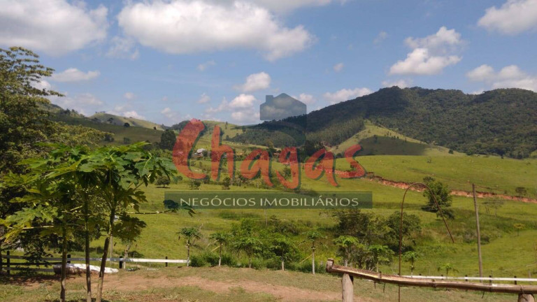 Imagem Chácara com 4 Quartos à Venda, 200 m² em Varjão - Paraibuna