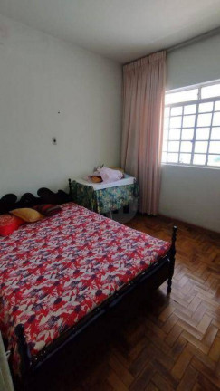 Imagem Casa com 4 Quartos à Venda, 315 m² em Santa Efigênia - Belo Horizonte