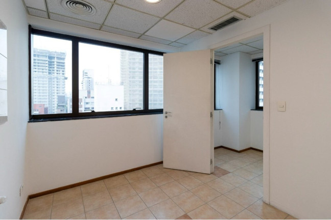Imóvel Comercial à Venda, 47 m² em Moema - São Paulo