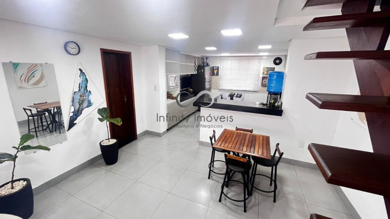 Imagem Casa com 3 Quartos à Venda, 552 m² em Célvia - Vespasiano