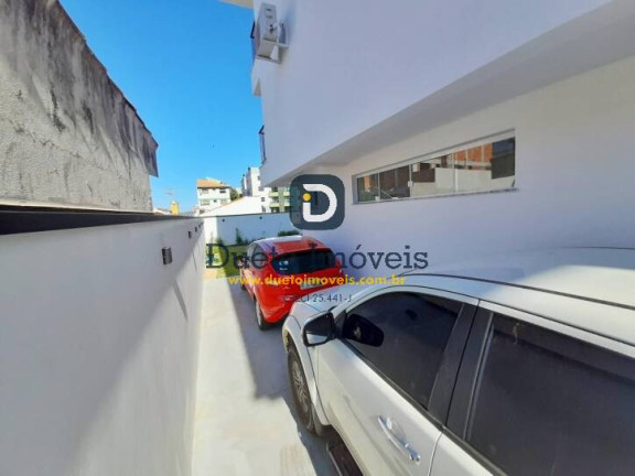 Imagem Sobrado com 3 Quartos à Venda, 260 m² em Camobi - Santa Maria
