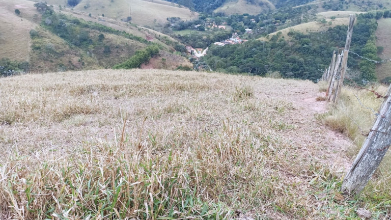 Imagem Chácara com 2 Quartos à Venda, 250 m² em Centro - Paraibuna Imagem Chácara com 2 Quartos à Venda, 250 m² em Centro - Paraibuna
