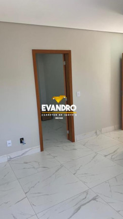 Imagem Casa com 3 Quartos à Venda, 250 m² em Condomínio Primor Das Torres - Cuiabá