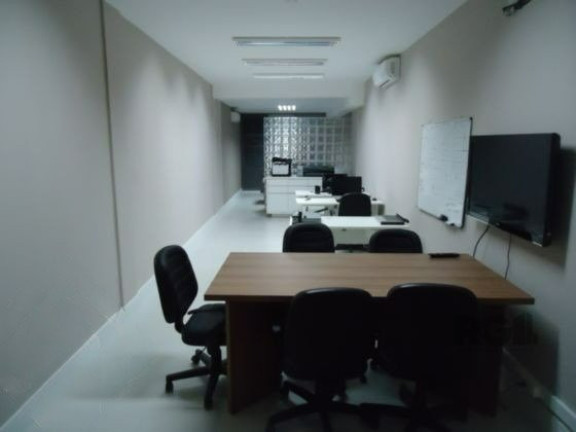 Sala Comercial à Venda ou Locação, 55 m² em Petrópolis - Porto Alegre