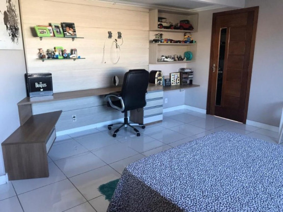 Imagem Casa com 4 Quartos à Venda, 436 m² em Glória - Macaé Imagem Casa com 4 Quartos à Venda, 436 m² em Glória - Macaé