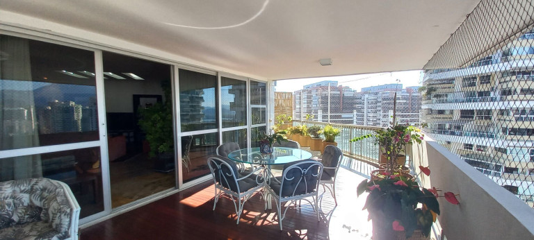 Imagem Apartamento com 4 Quartos à Venda, 300 m² em Barra Da Tijuca - Rio De Janeiro
