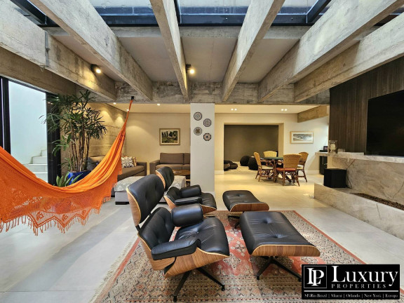 Imagem Casa com 3 Quartos à Venda, em Brooklin Paulista - São Paulo Imagem Casa com 3 Quartos à Venda, em Brooklin Paulista - São Paulo