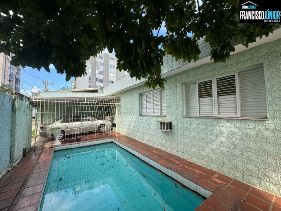 Imagem Casa com 3 Quartos à Venda, 241 m² em Setor Aeroporto - Goiânia