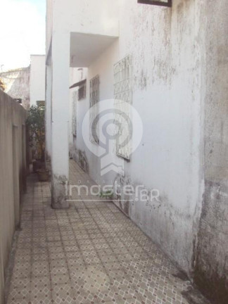 Imagem Sobrado com 8 Quartos à Venda, 530 m² em Centro - Fortaleza