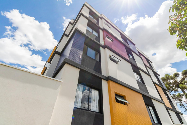 Casa de Condomínio com 4 Quartos à Venda, 204 m² em Santo Inácio - Curitiba
