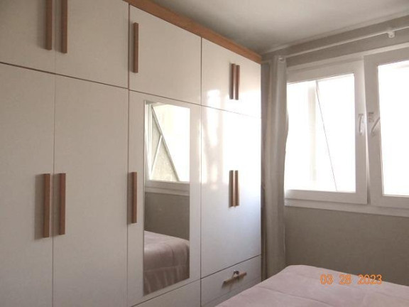 Imagem Imóvel com 2 Quartos à Venda, em Centro - Curitiba Imagem Imóvel com 2 Quartos à Venda, em Centro - Curitiba