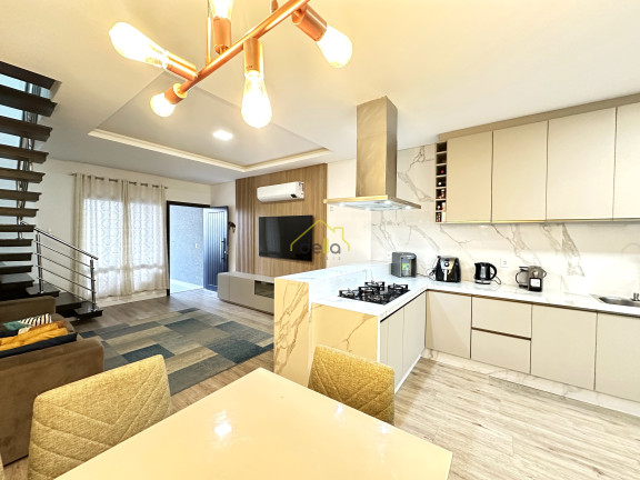 Imagem Casa com 3 Quartos à Venda, 148 m² em Saguaçu - Joinville Imagem Casa com 3 Quartos à Venda, 148 m² em Saguaçu - Joinville