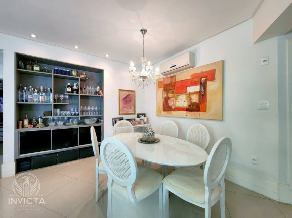 Imagem Apartamento com 3 Quartos à Venda, 131 m² em Centro - Balneário Camboriú Imagem Apartamento com 3 Quartos à Venda, 131 m² em Centro - Balneário Camboriú