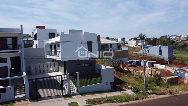 Imagem Casa com 3 Quartos à Venda, 165 m² em Fraron - Pato Branco Imagem Casa com 3 Quartos à Venda, 165 m² em Fraron - Pato Branco