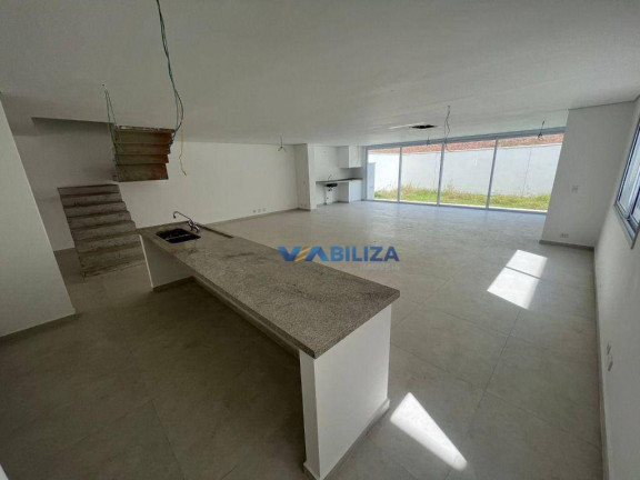 Imagem Sobrado com 4 Quartos à Venda, 260 m² em São Bento - Arujá Imagem Sobrado com 4 Quartos à Venda, 260 m² em São Bento - Arujá
