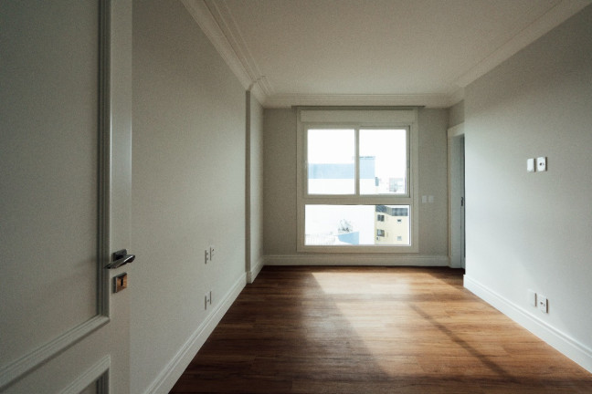 Imagem Apartamento com 4 Quartos à Venda, 206 m² em Centro - Capão Da Canoa Imagem Apartamento com 4 Quartos à Venda, 206 m² em Centro - Capão Da Canoa