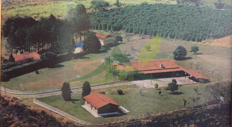 Imagem Chácara com 10 Quartos à Venda, 48.000 m² em Cachoeira - Piracaia Imagem Chácara com 10 Quartos à Venda, 48.000 m² em Cachoeira - Piracaia