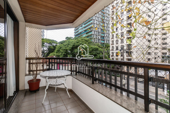 Imagem Apartamento com 4 Quartos para Alugar, 140 m² em Moema - São Paulo Imagem Apartamento com 4 Quartos para Alugar, 140 m² em Moema - São Paulo