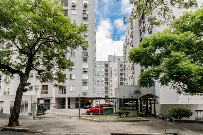 Imagem Imóvel com 2 Quartos à Venda, em Jardim Planalto - Porto Alegre Imagem Imóvel com 2 Quartos à Venda, em Jardim Planalto - Porto Alegre