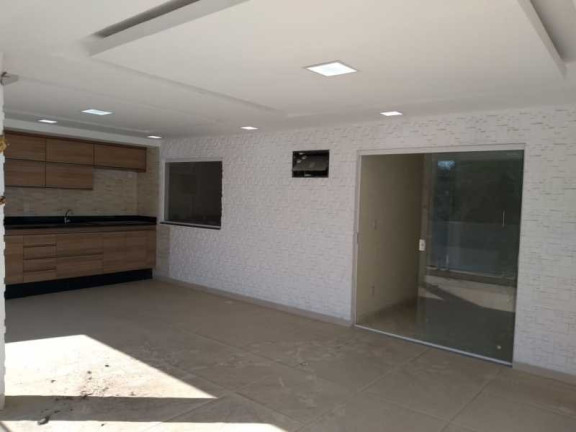 Imagem Imóvel com 4 Quartos à Venda, 200 m² em Campo Grande - Rio De Janeiro