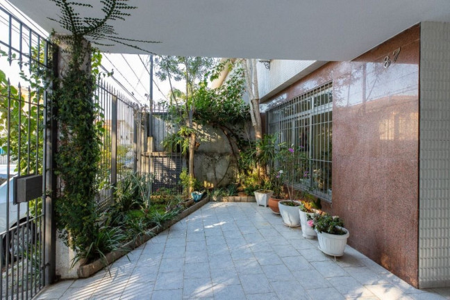 Imagem Casa com 3 Quartos à Venda, em Indianópolis - São Paulo Imagem Casa com 3 Quartos à Venda, em Indianópolis - São Paulo