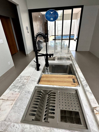Imagem Casa com 3 Quartos à Venda, 215 m² em Residencial Cidade Verde - Goiânia Imagem Casa com 3 Quartos à Venda, 215 m² em Residencial Cidade Verde - Goiânia