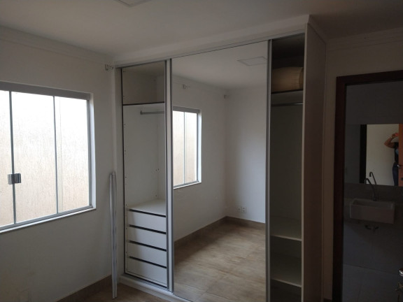 Imagem Imóvel com 4 Quartos à Venda, 200 m² em Sobradinho - Brasília Imagem Imóvel com 4 Quartos à Venda, 200 m² em Sobradinho - Brasília