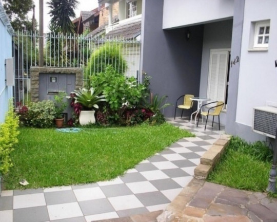Imagem Casa com 4 Quartos à Venda, 330 m² em Jardim Itu Sabará - Porto Alegre Imagem Casa com 4 Quartos à Venda, 330 m² em Jardim Itu Sabará - Porto Alegre