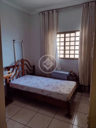 Imagem Sobrado com 8 Quartos à Venda, 330 m² em Setor Bueno - Goiânia Imagem Sobrado com 8 Quartos à Venda, 330 m² em Setor Bueno - Goiânia