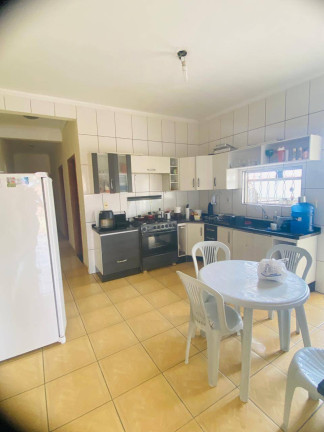 Imagem Casa com 4 Quartos à Venda, 150 m² em Itavuvu - Sorocaba