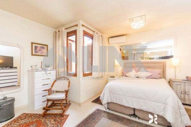 Imagem Imóvel com 3 Quartos à Venda, 217 m² em Boa Vista - Porto Alegre
