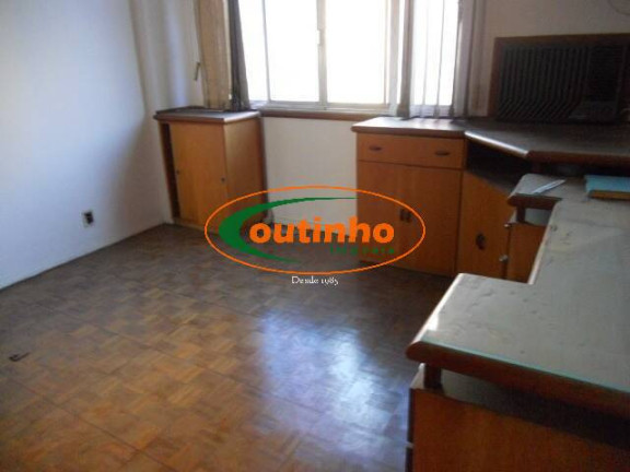Imagem Apartamento com 4 Quartos à Venda, 135 m² em Tijuca - Rio De Janeiro Imagem Apartamento com 4 Quartos à Venda, 135 m² em Tijuca - Rio De Janeiro