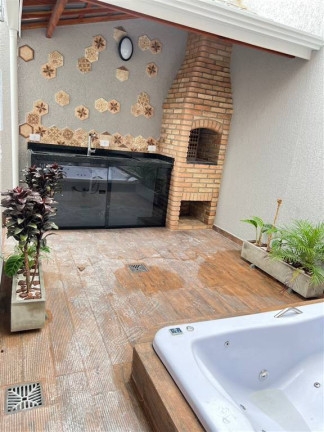 Casa com 3 Quartos à Venda, 135 m² em Caiçara - Praia Grande