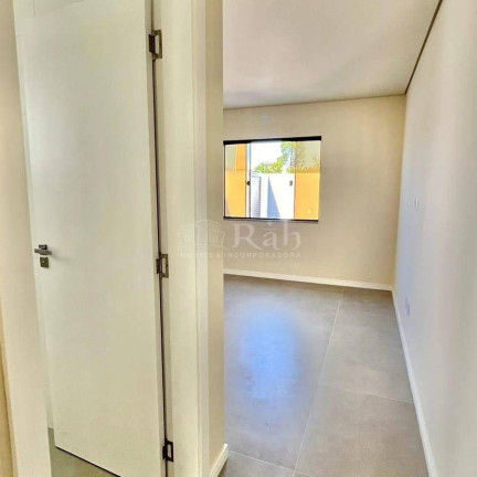 Imagem Casa com 3 Quartos à Venda, 98 m² em Santa Regina - Camboriú