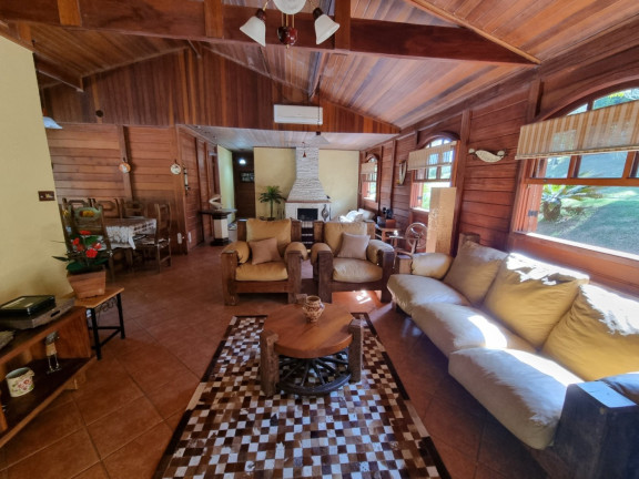 Casa de Condomínio com 3 Quartos para Alugar, 1.447 m² em Ibiúna