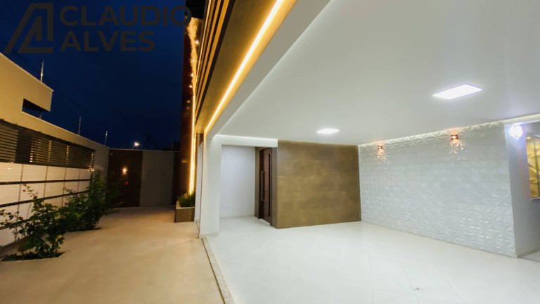 Imagem Casa com 3 Quartos à Venda, 300 m² em Cidade Nova - Feira De Santana Imagem Casa com 3 Quartos à Venda, 300 m² em Cidade Nova - Feira De Santana