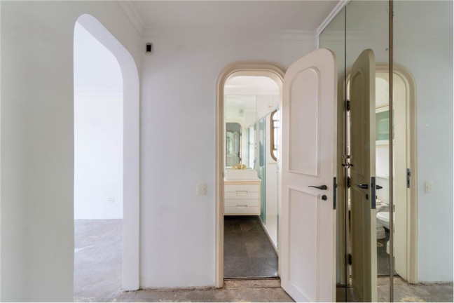 Imagem Imóvel com 4 Quartos à Venda, em Santa Cecília - São Paulo Imagem Imóvel com 4 Quartos à Venda, em Santa Cecília - São Paulo