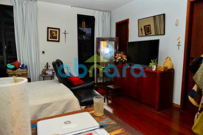 Imagem Apartamento com 4 Quartos à Venda, 198 m² em Copacabana - Rio De Janeiro Imagem Apartamento com 4 Quartos à Venda, 198 m² em Copacabana - Rio De Janeiro