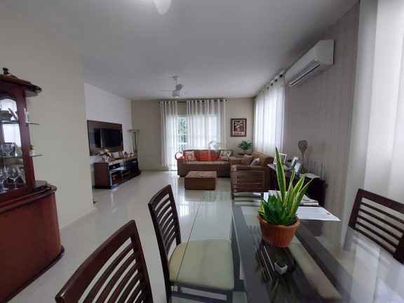 Imagem Casa com 6 Quartos à Venda, 212 m² em Aparecida - Santos