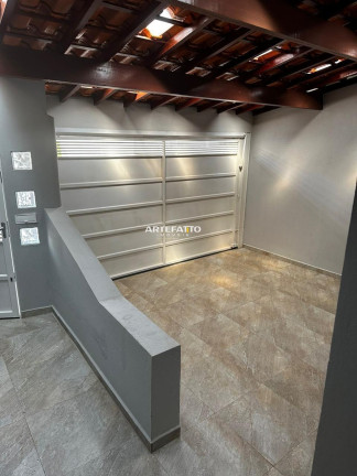 Imagem Casa com 2 Quartos à Venda, 178 m²