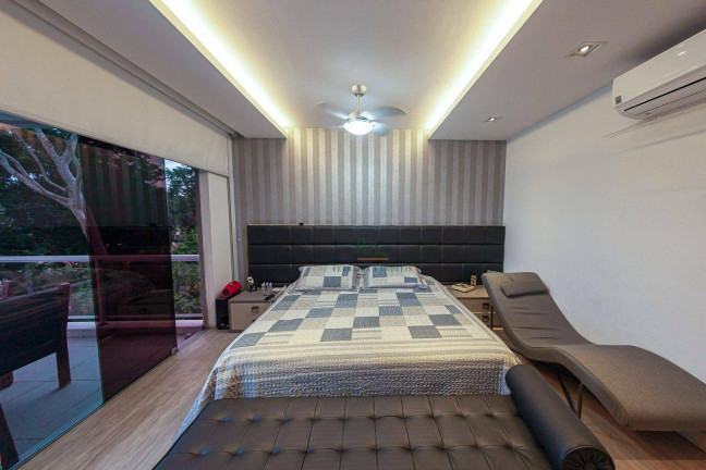 Imagem Casa com 5 Quartos à Venda, 650 m² em Itaipu - Niterói