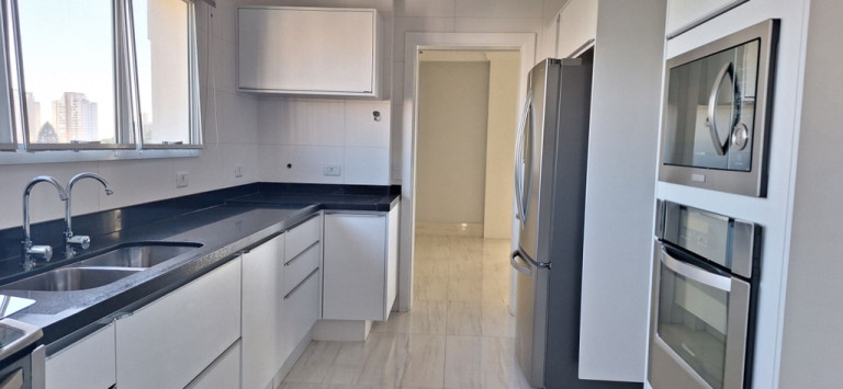 Imagem Imóvel com 4 Quartos à Venda, em Vila Suzana - São Paulo Imagem Imóvel com 4 Quartos à Venda, em Vila Suzana - São Paulo