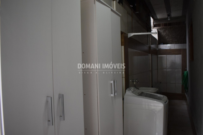 Imagem Imóvel com 1 Quarto para Alugar, 20 m² em Região Da Vila Nova Suíça - Campos Do Jordão Imagem Imóvel com 1 Quarto para Alugar, 20 m² em Região Da Vila Nova Suíça - Campos Do Jordão