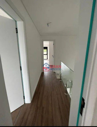 Imagem Sobrado com 3 Quartos à Venda, 128 m² em Xaxim - Curitiba Imagem Sobrado com 3 Quartos à Venda, 128 m² em Xaxim - Curitiba