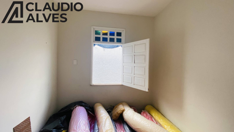 Imagem Casa com 5 Quartos à Venda, 200 m² em Caseb - Feira De Santana Imagem Casa com 5 Quartos à Venda, 200 m² em Caseb - Feira De Santana