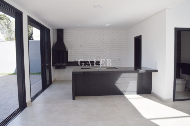 Imagem Casa com 4 Quartos à Venda, 299 m² em Condomínio Figueira Garden - Atibaia Imagem Casa com 4 Quartos à Venda, 299 m² em Condomínio Figueira Garden - Atibaia