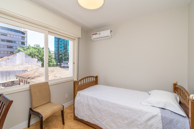 Imagem Apartamento com 3 Quartos à Venda, 120 m² em Moinhos De Vento - Porto Alegre