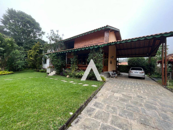 Imagem Casa com 5 Quartos à Venda, 350 m² em Iucas - Teresópolis