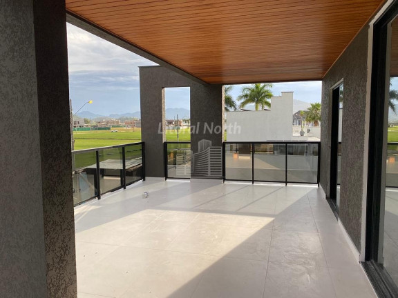 Imagem Casa de Condomínio com 3 Quartos à Venda, 400 m² em Santa Regina - Camboriú Imagem Casa de Condomínio com 3 Quartos à Venda, 400 m² em Santa Regina - Camboriú